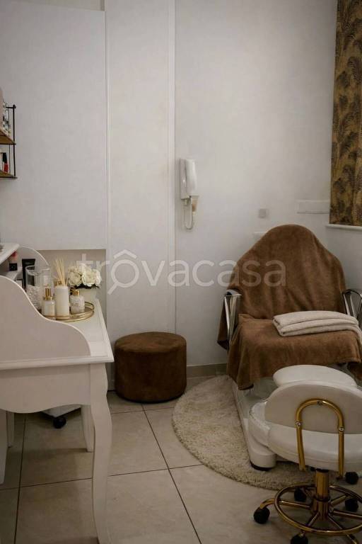 negozio in affitto a Caserta in zona Centro Città