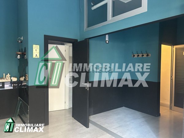 locale commerciale in affitto a Caserta in zona Ospedale