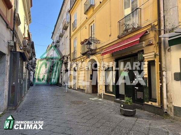 locale commerciale in affitto a Caserta in zona Centro Città