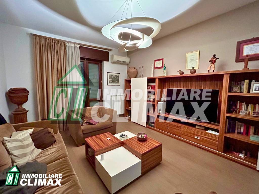 appartamento in affitto a Caserta in zona Centro Città