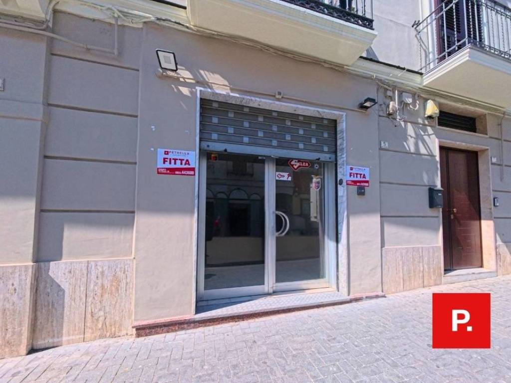 negozio in affitto a Caserta