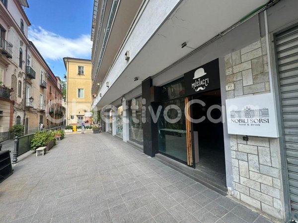 locale commerciale in affitto a Caserta in zona Centro Città