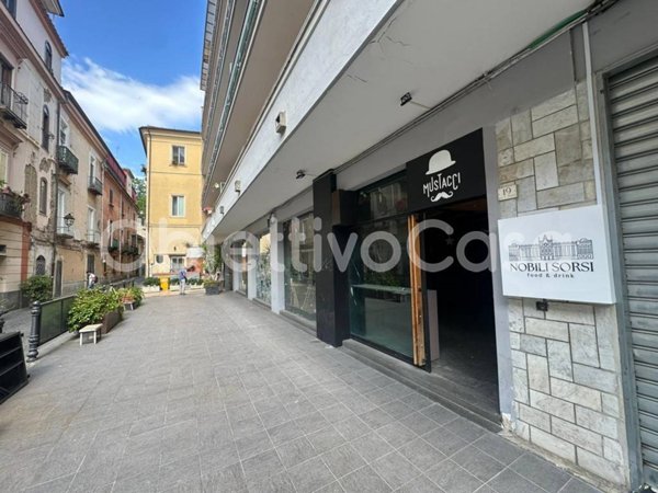 negozio in affitto a Caserta in zona Centro Città