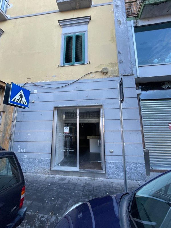 locale commerciale in affitto a Caserta in zona Centro Città