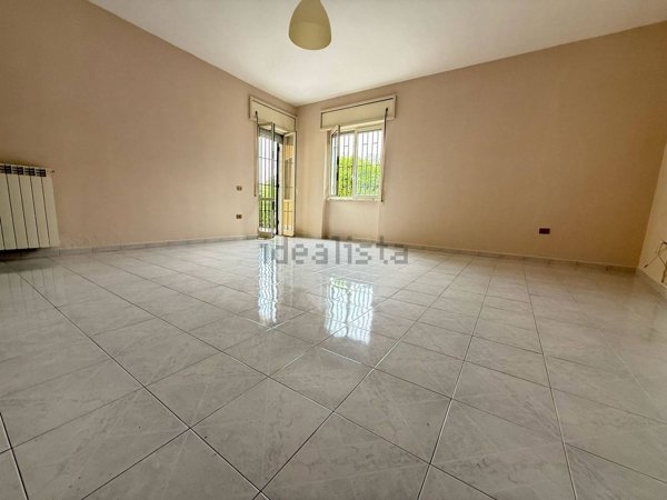 appartamento in affitto a Caserta in zona Acquaviva