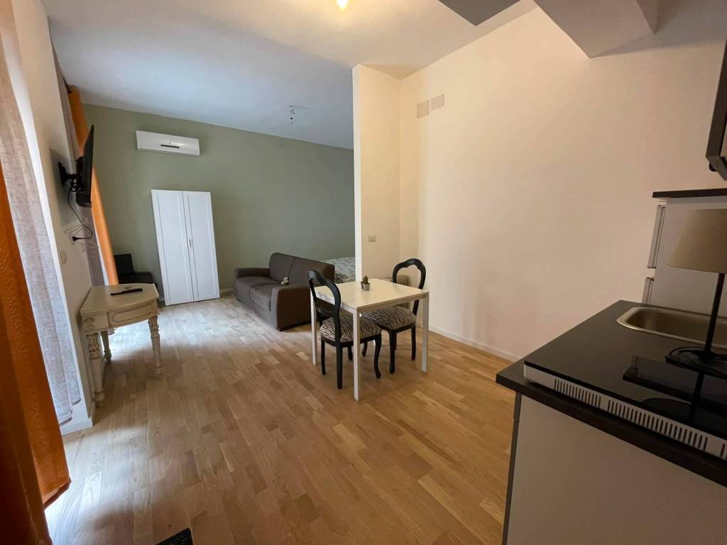 appartamento in affitto a Caserta in zona Acquaviva