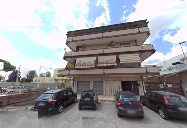 locale commerciale in affitto a Caserta