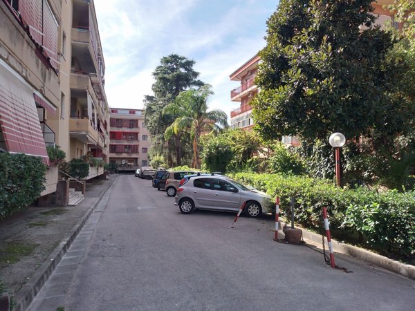 appartamento in affitto a Caserta in zona Acquaviva