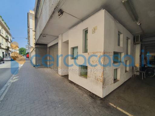 locale commerciale in affitto a Caserta