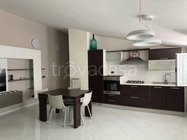 appartamento in affitto a Caserta in zona Acquaviva