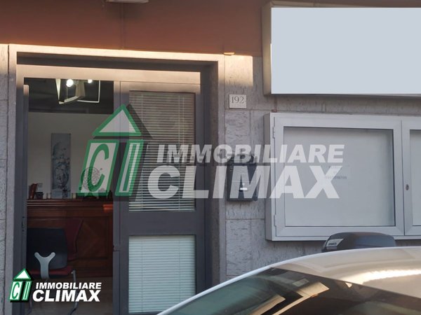 locale commerciale in affitto a Caserta in zona Ospedale