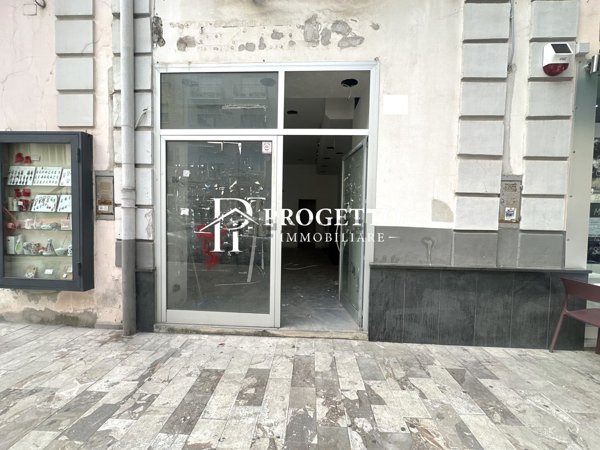 locale commerciale in affitto a Caserta in zona Centro Città