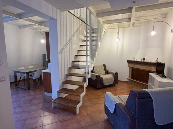 appartamento in affitto a Caserta in zona Acquaviva