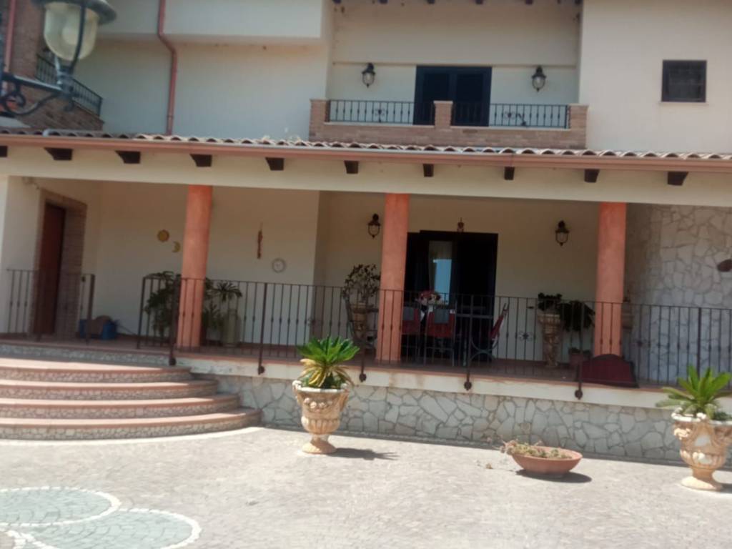 casa indipendente in affitto a Castel Volturno