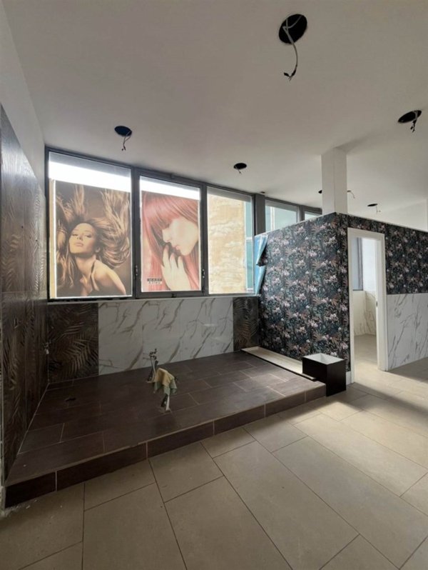 negozio in affitto a Castel Volturno in zona Villaggio Coppola