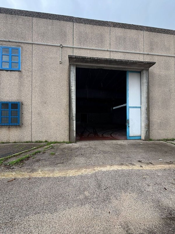 capannone in affitto a Castel Volturno