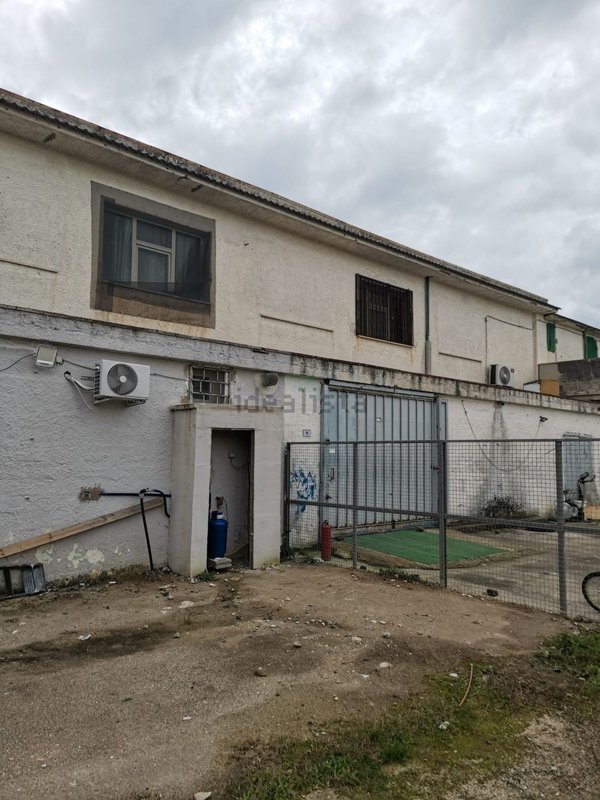 capannone in affitto a Castel Volturno