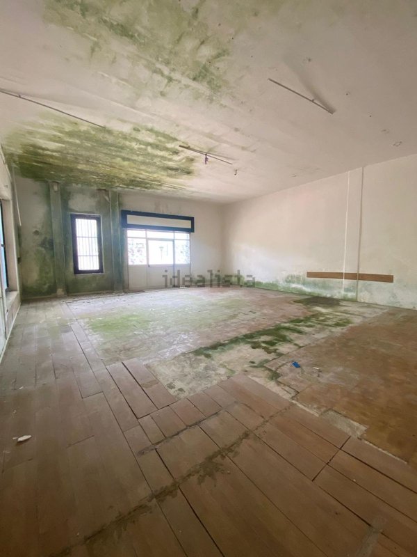 locale commerciale in affitto a Castel Volturno in zona Villaggio Coppola