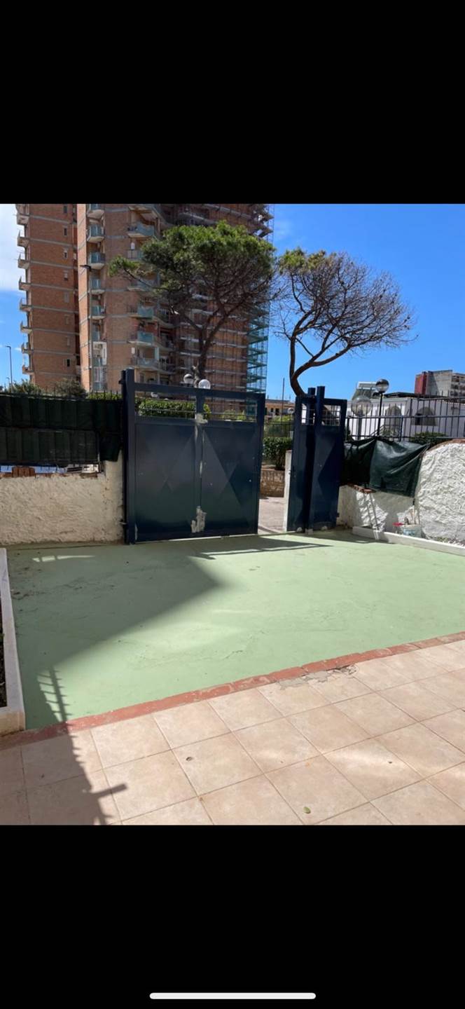 appartamento in affitto a Castel Volturno in zona Villaggio Coppola