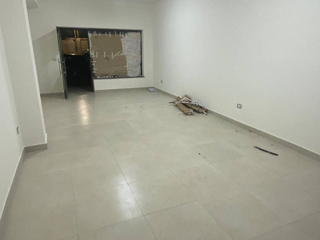 negozio in affitto a Castel Volturno in zona Villaggio Coppola