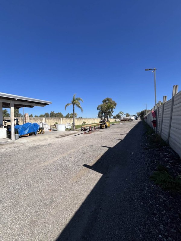 capannone in affitto a Castel Volturno in zona Scatozza