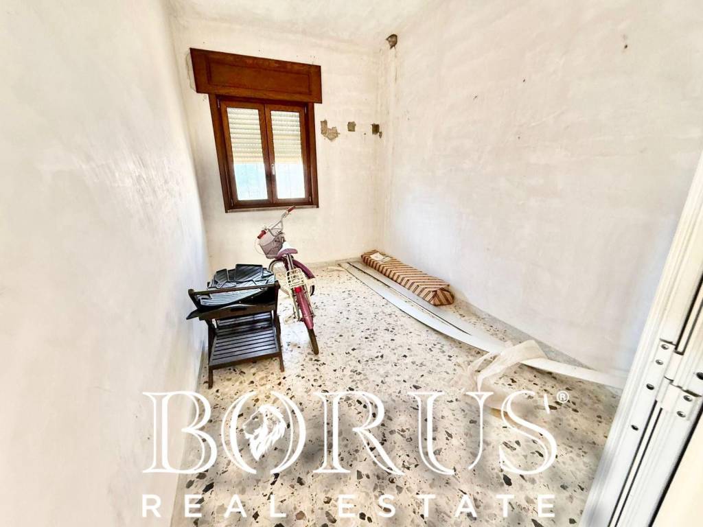 negozio in affitto a Castel Volturno