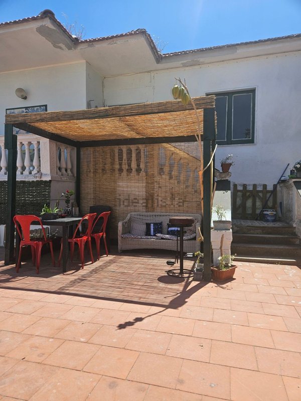 casa indipendente in affitto a Castel Volturno