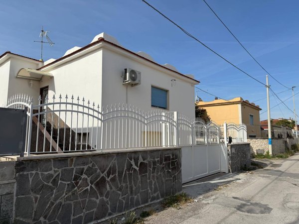 casa indipendente in affitto a Castel Volturno