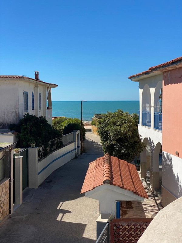 appartamento in affitto a Castel Volturno in zona Villaggio Coppola