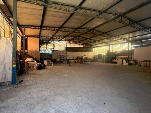 locale commerciale in affitto a Castel Volturno in zona Ischitella