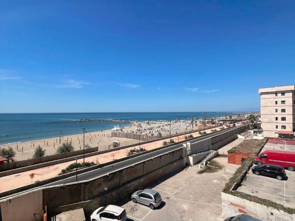 appartamento in affitto a Castel Volturno in zona Villaggio Coppola