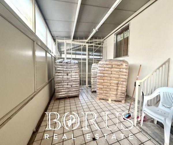 negozio in affitto a Cesa