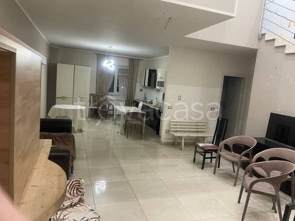 appartamento in affitto a Cesa