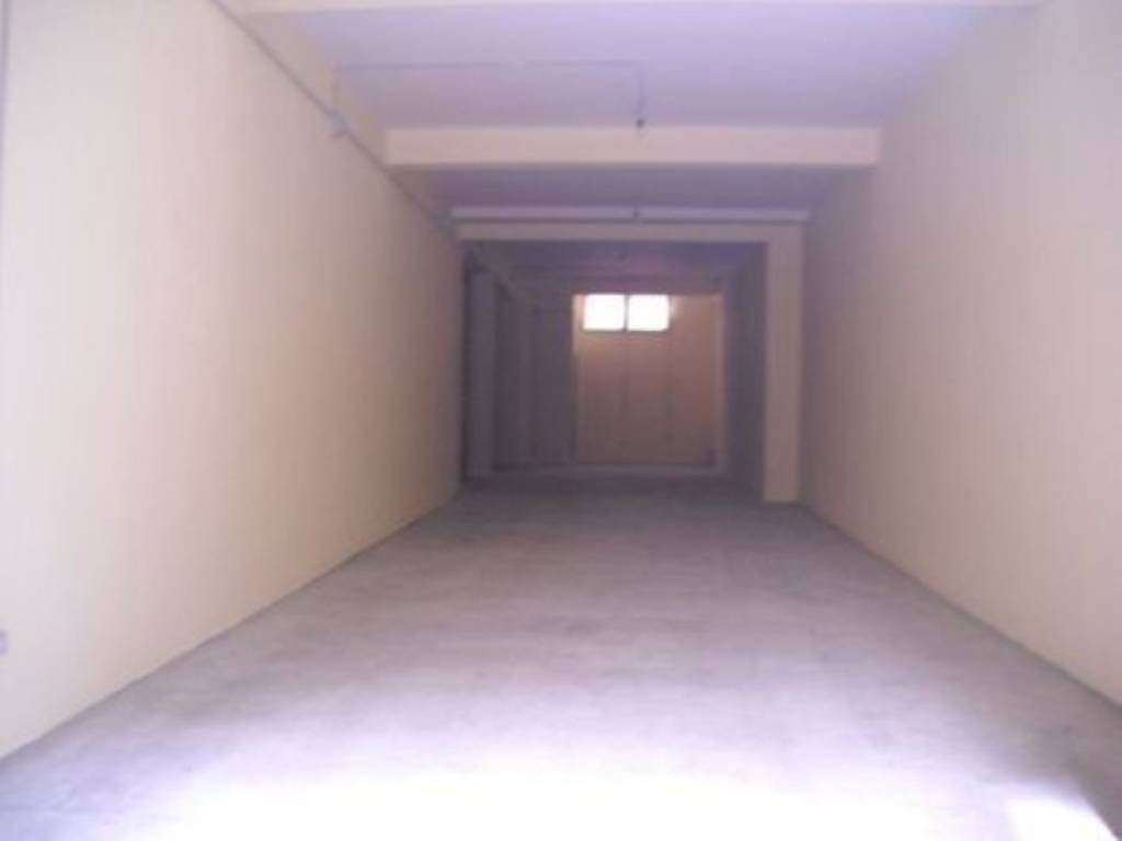 locale commerciale in affitto a Curti