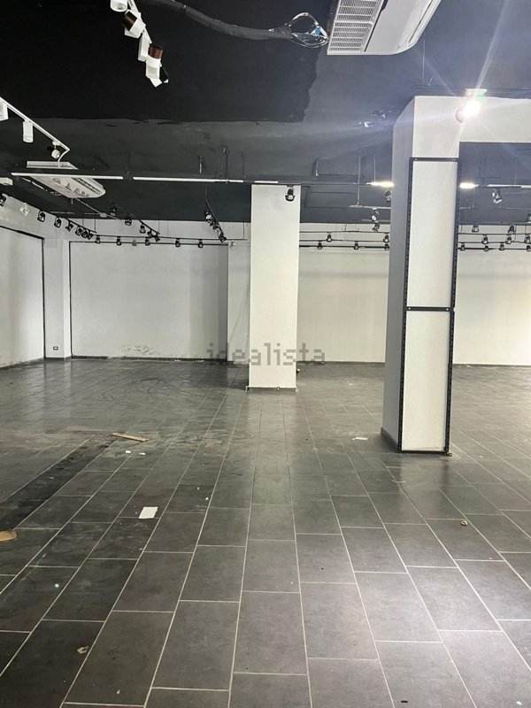 locale commerciale in affitto a Curti