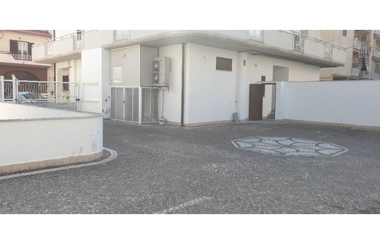 locale commerciale in affitto a Curti