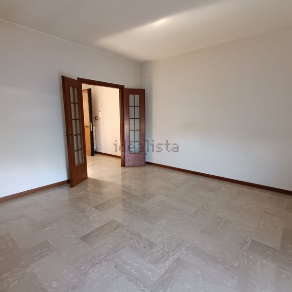 appartamento in affitto a Curti