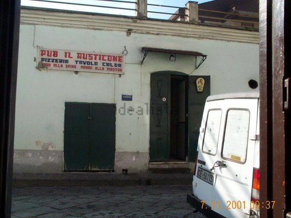 locale commerciale in affitto a Frignano