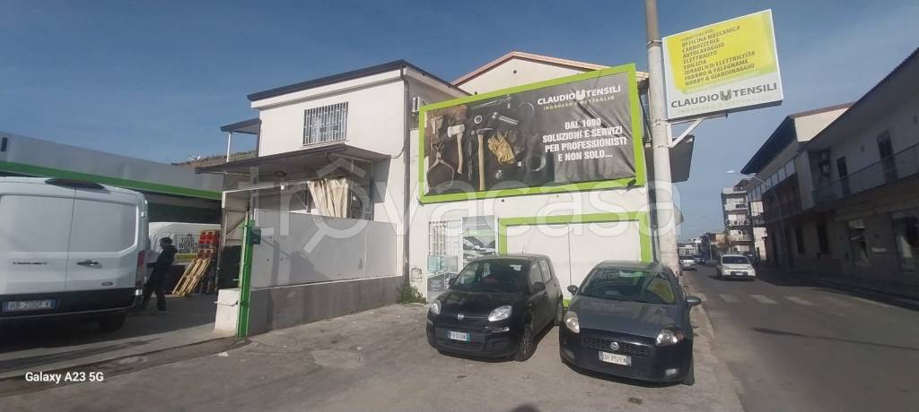 negozio in affitto a Frignano