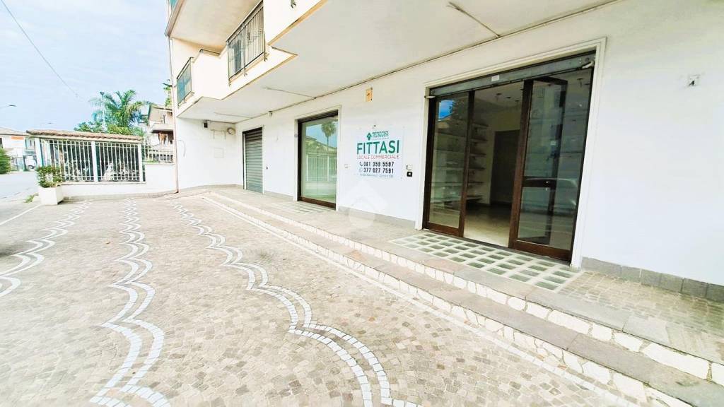 locale commerciale in affitto a Gricignano di Aversa