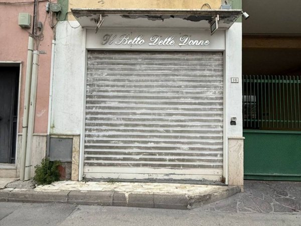 negozio in affitto a Gricignano di Aversa