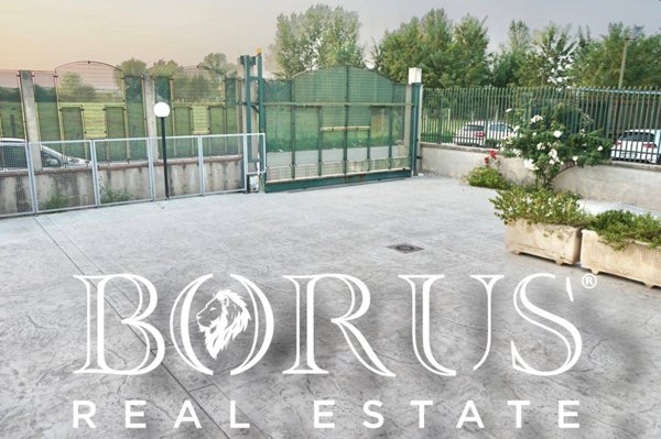 locale commerciale in affitto a Gricignano di Aversa