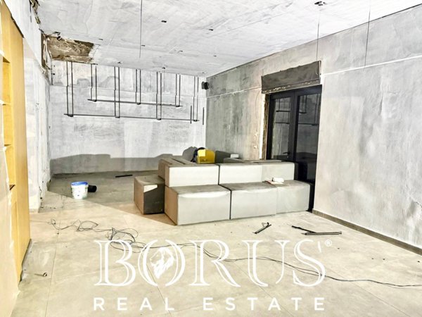 locale commerciale in affitto a Gricignano di Aversa