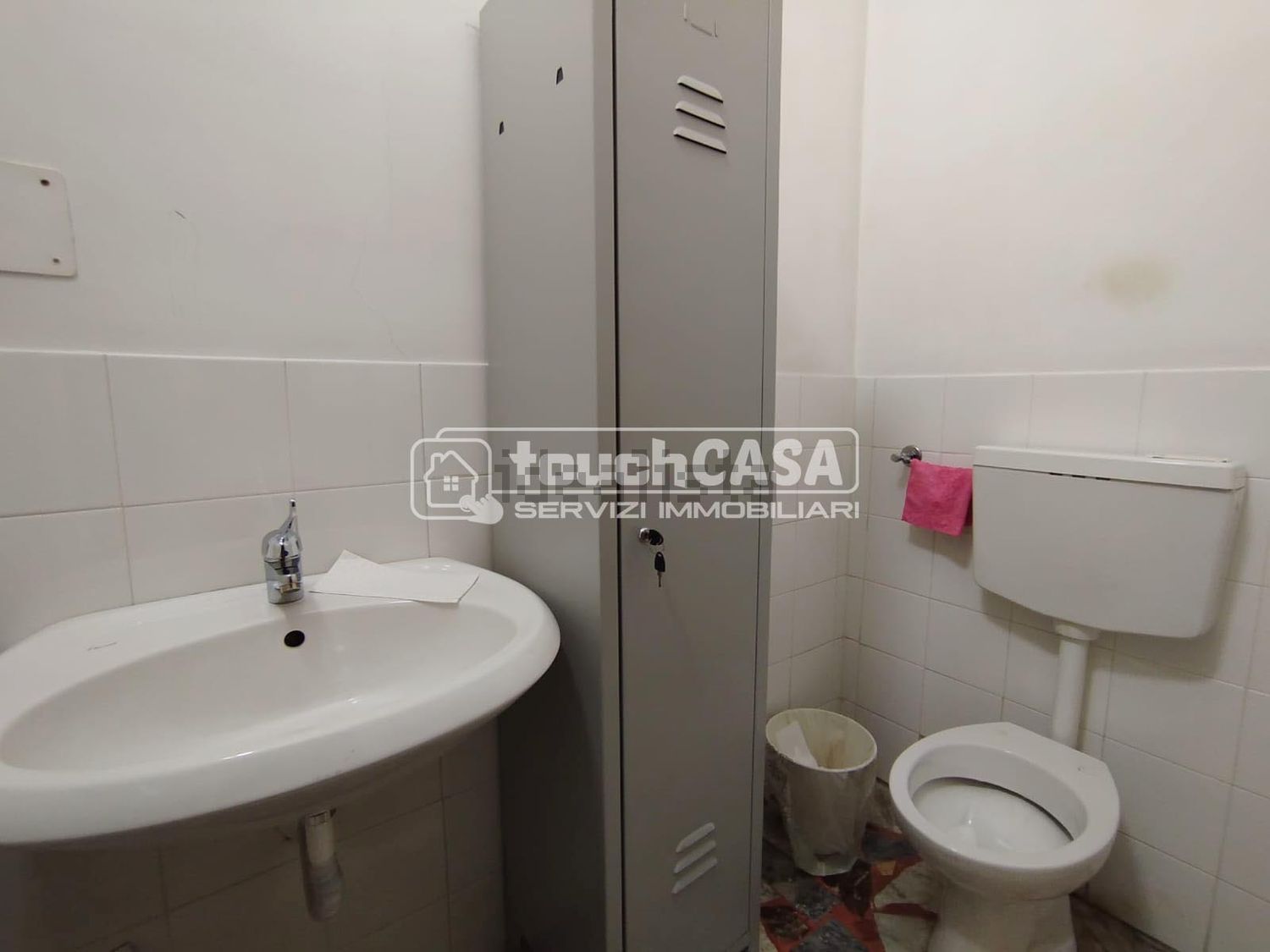 negozio in affitto a Lusciano