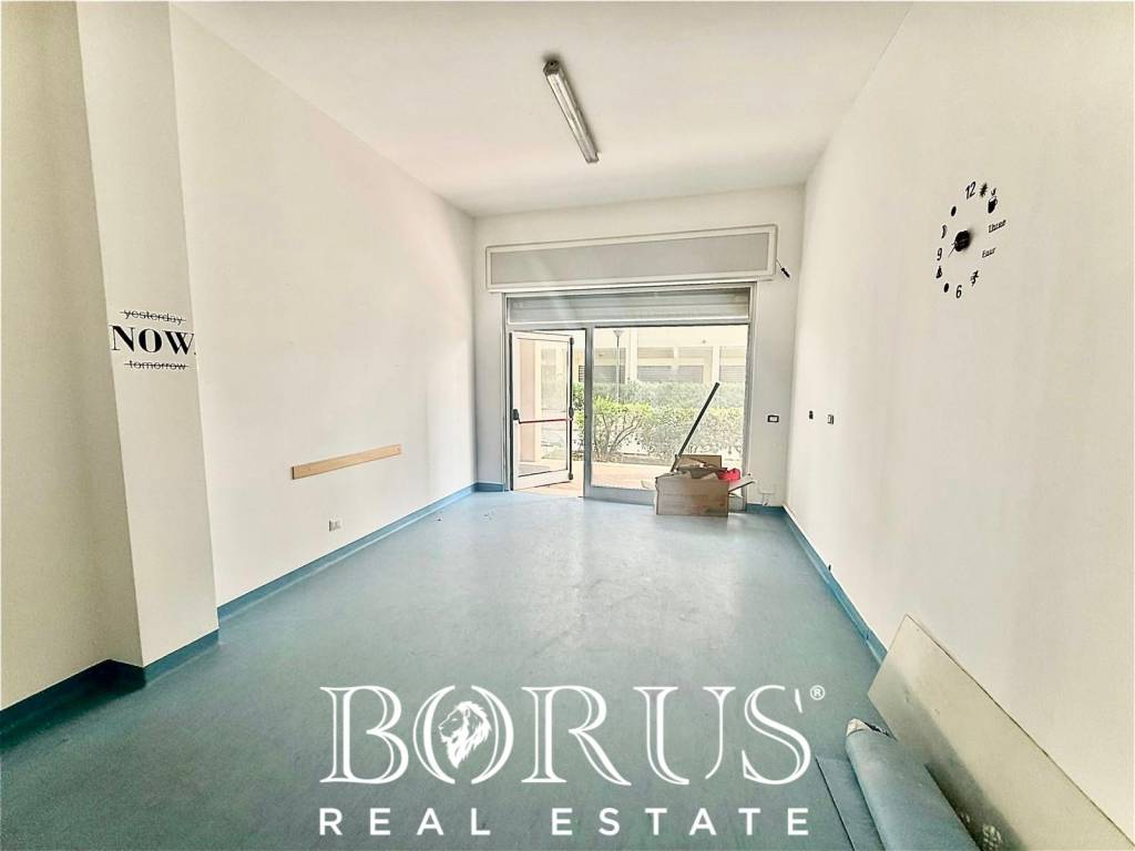 negozio in affitto a Lusciano