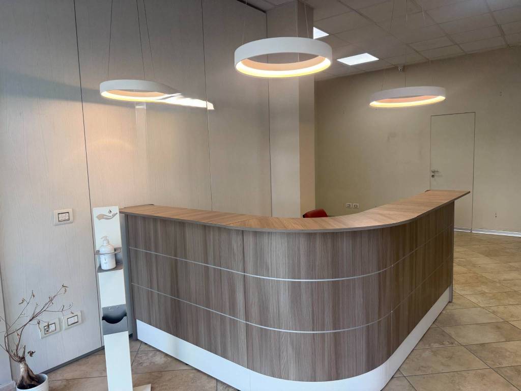 negozio in affitto a Lusciano