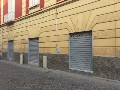 negozio in affitto a Macerata Campania