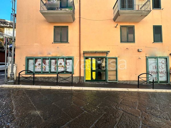 negozio in affitto a Maddaloni