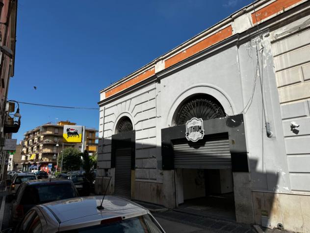 negozio in affitto a Maddaloni