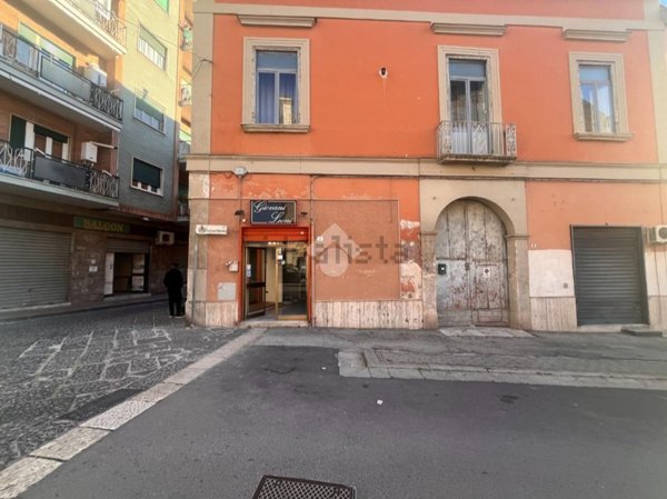 negozio in affitto a Maddaloni